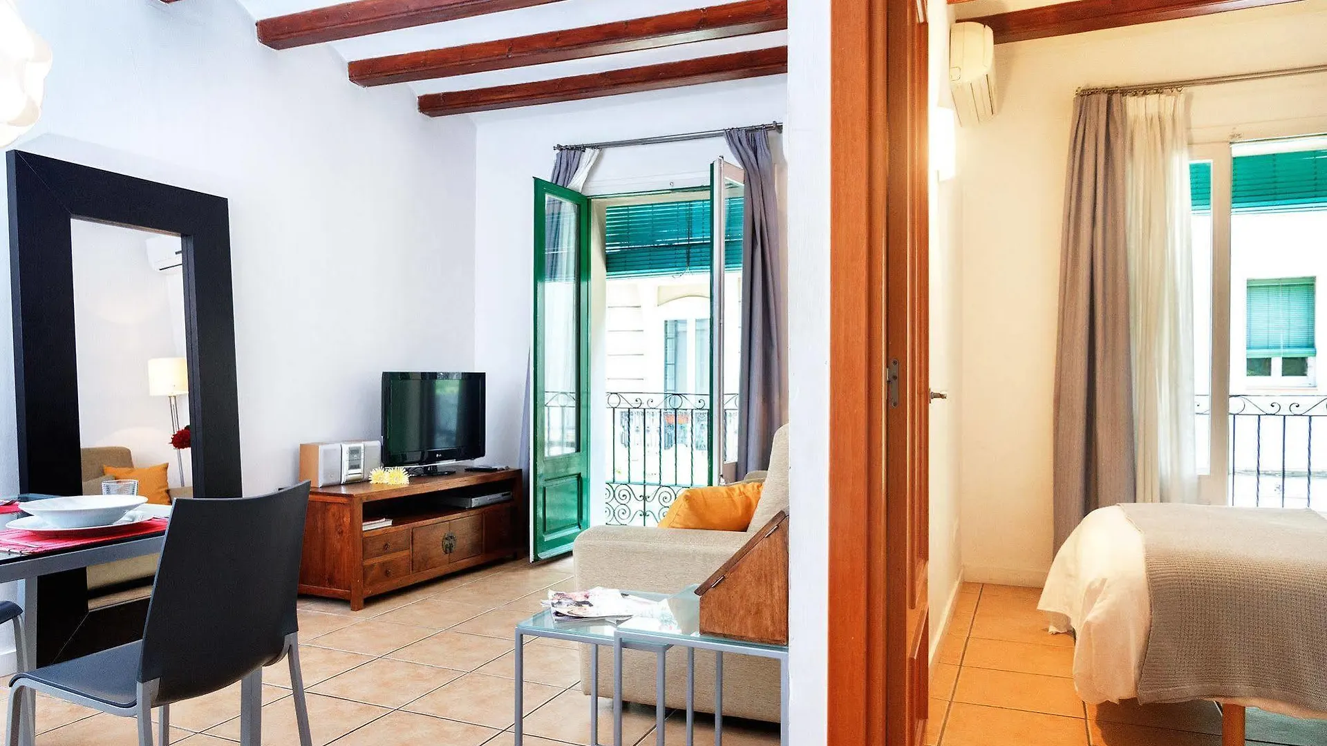Feelathome Cabanyes Apartment Барселона 0*,  Испания