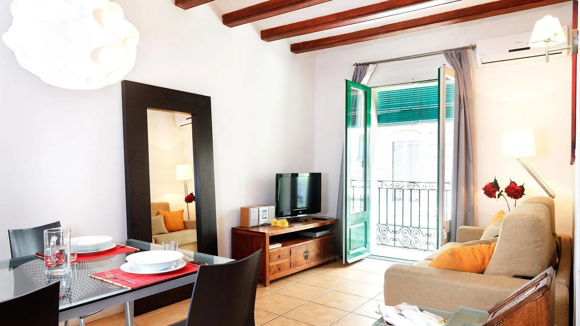 Feelathome Cabanyes Apartment Барселона
